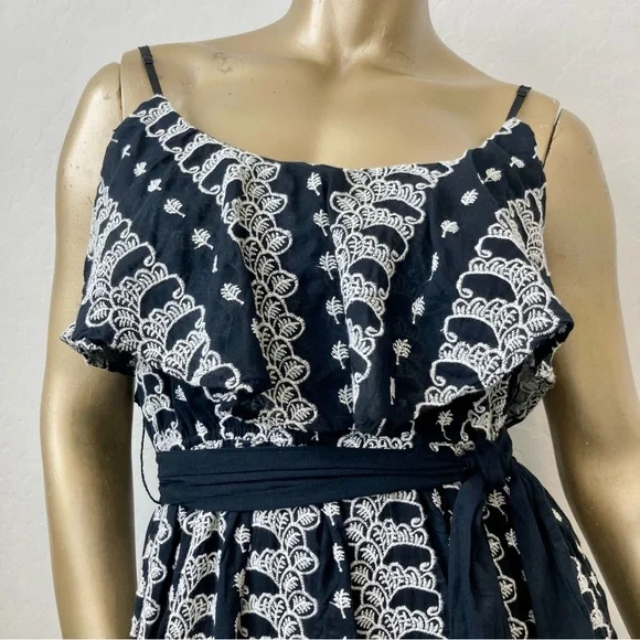 LOVE THE LABEL Black maxi dress w/ white embroidery- Ruffle collar-sleeveless XS - Picture 5 of 12